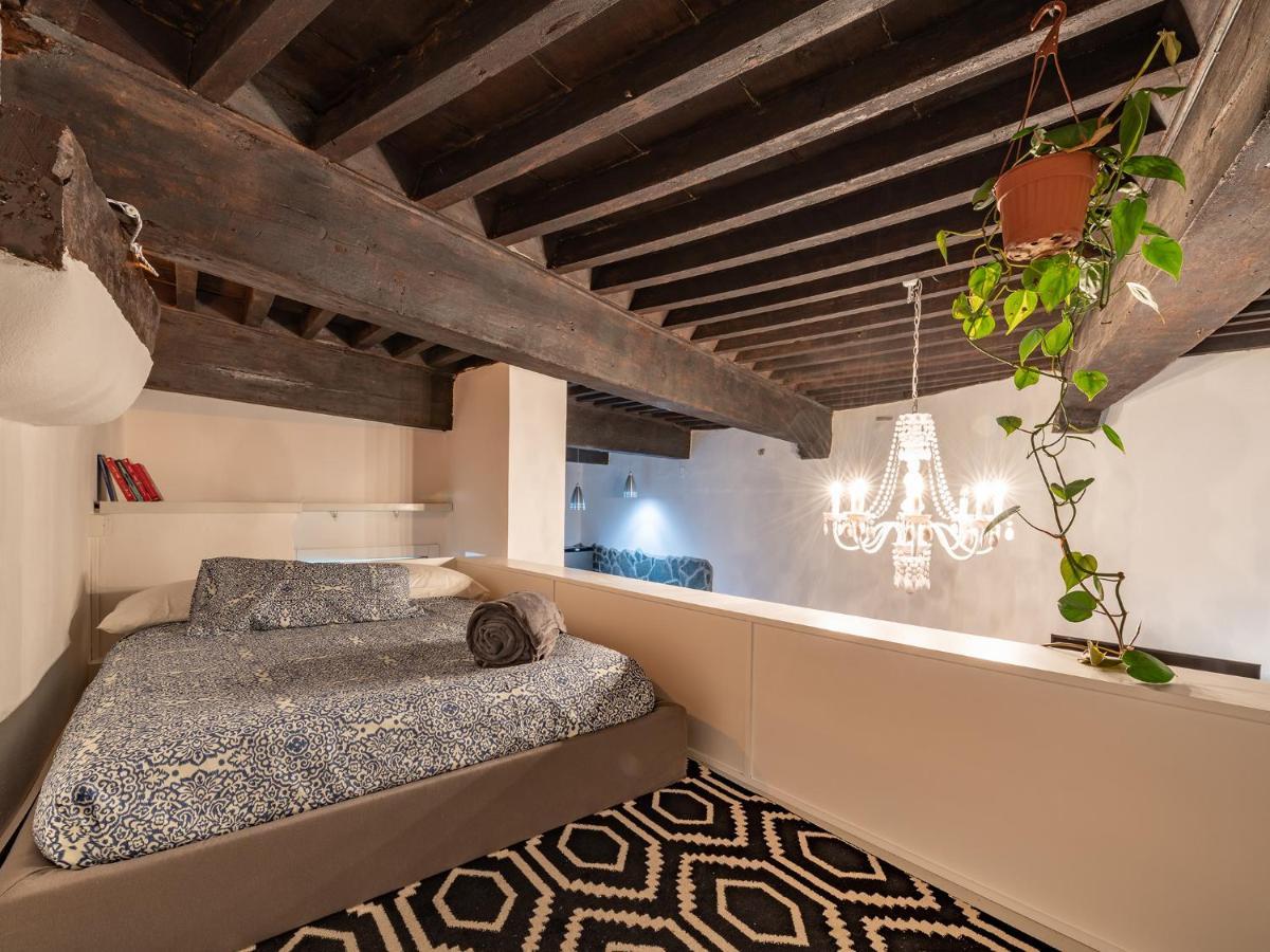 Domus Cordis Apartment Каляри Екстериор снимка